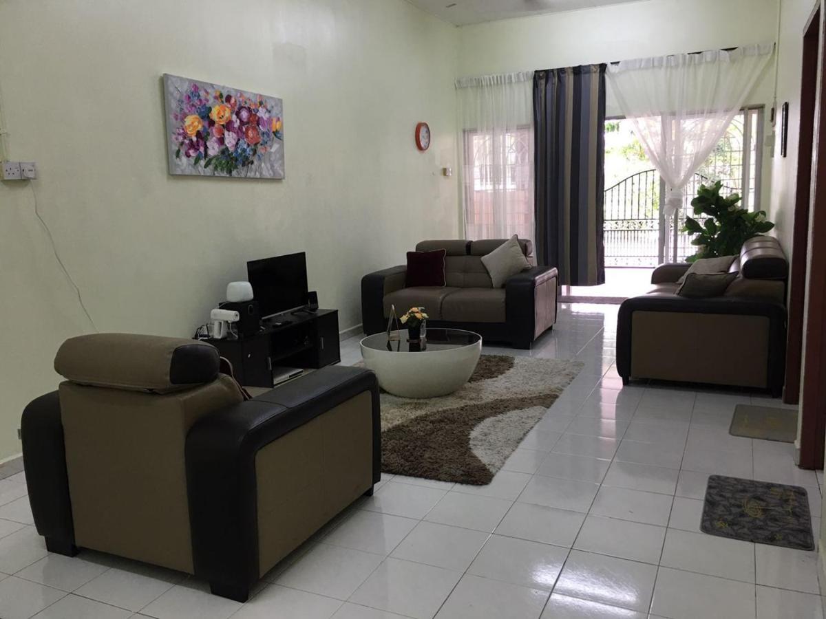 Taiping Desa Jana Holiday home *